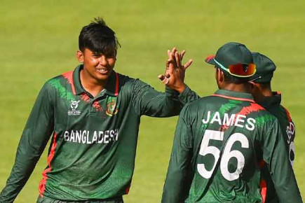 যুক্তরাষ্ট্রকে উড়িয়ে বিশ্বকাপের সুপার সিক্সে বাংলাদেশ